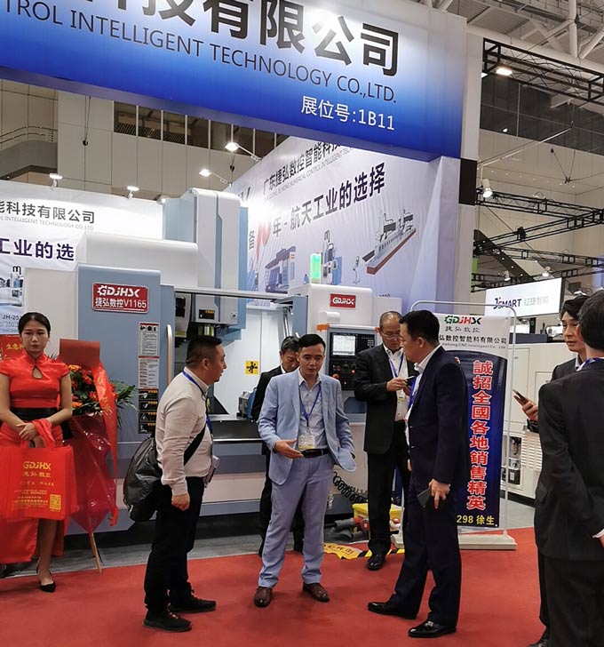 世俱杯入口数控诚邀您光临DMP大湾区工业博览会现场盛况！